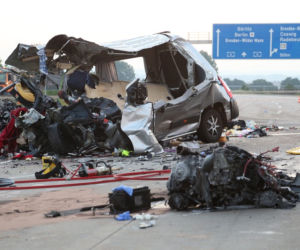 Wypadek polskiego autokaru w Niemczech obok Drezna. NIE ŻYJE 9 osób, około 40 rannych