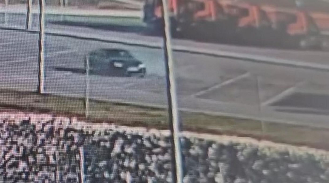 Szalony drift na parkingu w Piasecznie! Myślicie, że to wszystko? Kierowca nie miał prawa jazdy od roku!