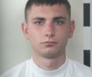 Wyglądają jak uczniowie, a ściga ich policja. Najmłodsi poszukiwani z Małopolski