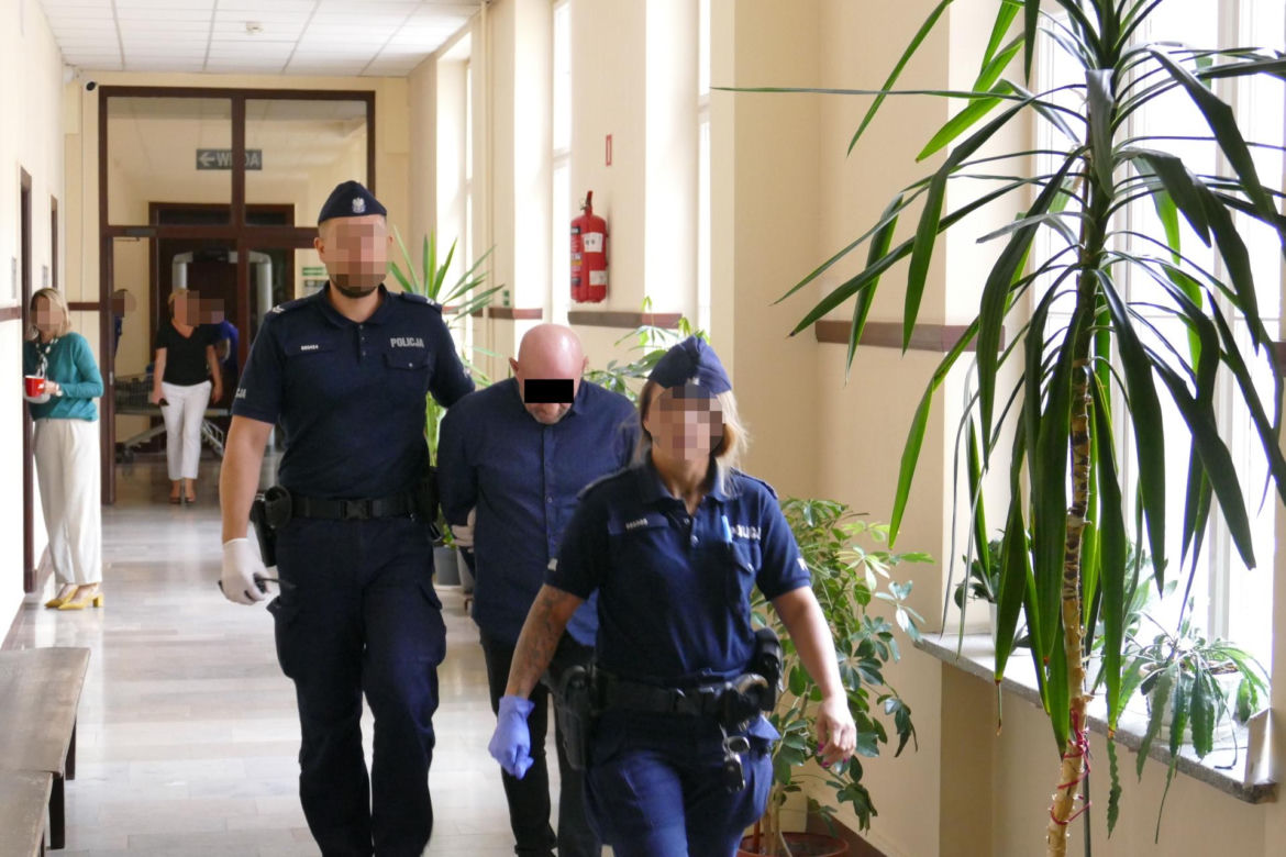 Zadźgał Tomka widelcem do mięsa, bo ujrzał w nim dzika. „Oskarżony miał wizje...”