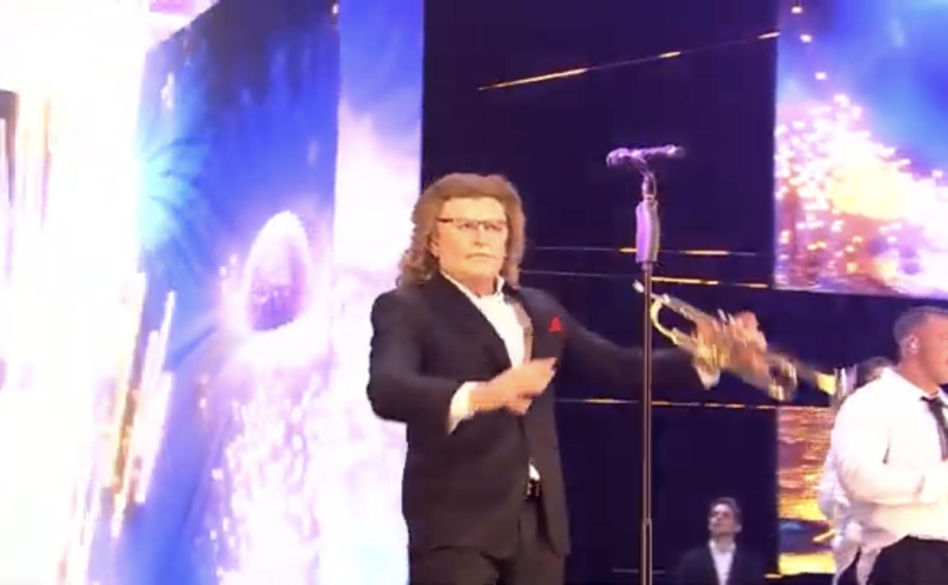 Rafał Brzozowski jako Zbigniew Wodecki na ramówce Polsatu