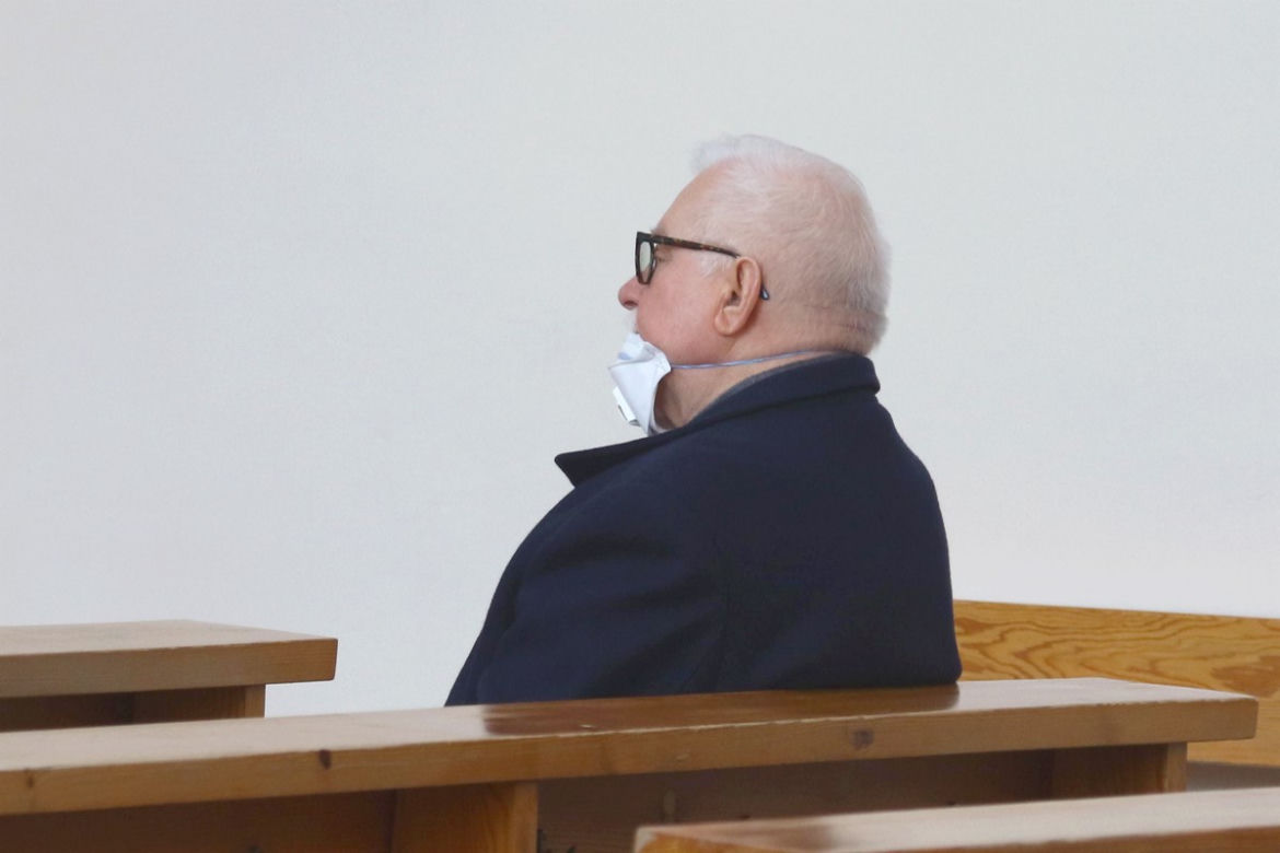 Lech Wałęsa w kościele