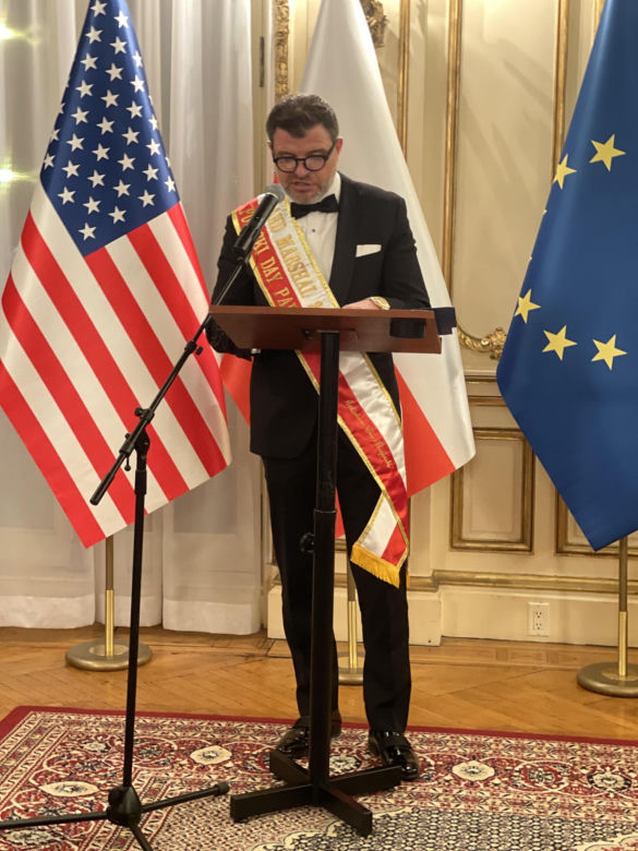 Szarfowanie Wielkiego Marszałka Parady Pułaskiego 2025