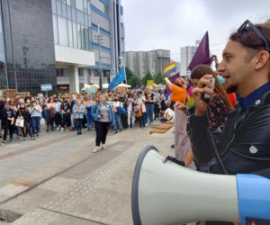 Katowice: Tłumy na proteście społeczności LGBT. Ludzie to nie ideologia! 