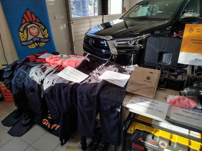 Nowy sprzęt trafi do strażaków z Siedlec, Łosic, Makowa Mazowieckiego, Ostrołęki, Ostrowi Mazowieckiej, Pułtuska, Sokołowa Podlaskiego, Węgrowa i Wyszkowa