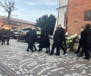 Pogrzeb braci, którzy zginęli w katastrofie śmigłowca pod Rzeszowem