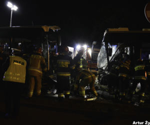 Czołówka dwóch autobusów! Są ranni