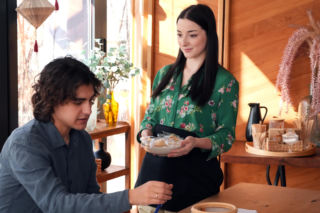 Barwy szczęścia, odcinek 3416: Luiza (Julia Zielińska), Romeo (Jacek Tyszkiewicz)