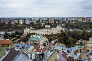 Gdzie Polacy piją najwięcej? Zatrważające dane o sprzedaży małpek