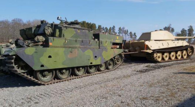 Tygrys Królewski powróci do życia. Legendarny czołg z II WŚ czeka renowacja za milion funtów