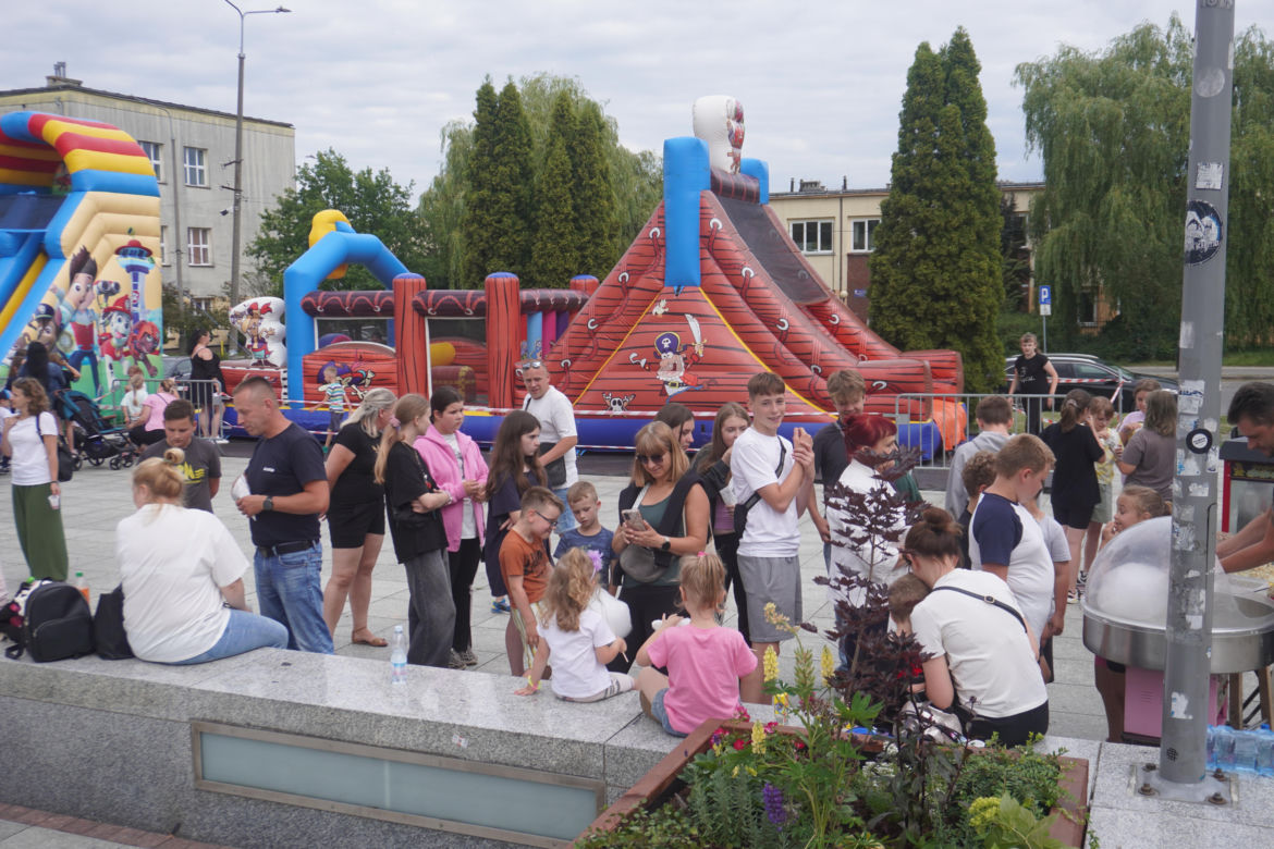 Piknik mieszkańców z karatekami w Skarżysku-Kamiennej