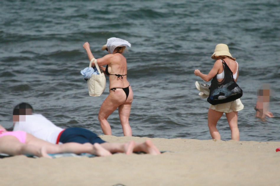 Ewa Skibińska na plaży