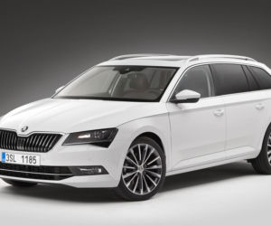 Skoda Superb Combi trzecia generacja