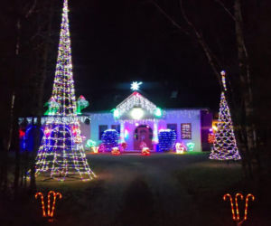 Magia Świąt w Świętokrzyskiem. Gdzie szukać najpiękniej oświetlonych domów? Rzepin i gmina Pawłów skradły show!