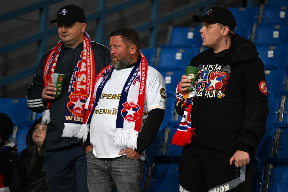 Wisła Kraków - Jagiellonia Białystok; Zdjęcia kibiców i zawodników z meczu 8. kolejki PKO BP Ekstraklasy