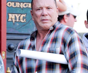  Mickey Rourke ma nową twarz 