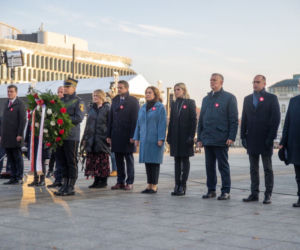 Rafał Trzaskowski złożył kwiaty przy Grobie Nieznanego Żołnierza