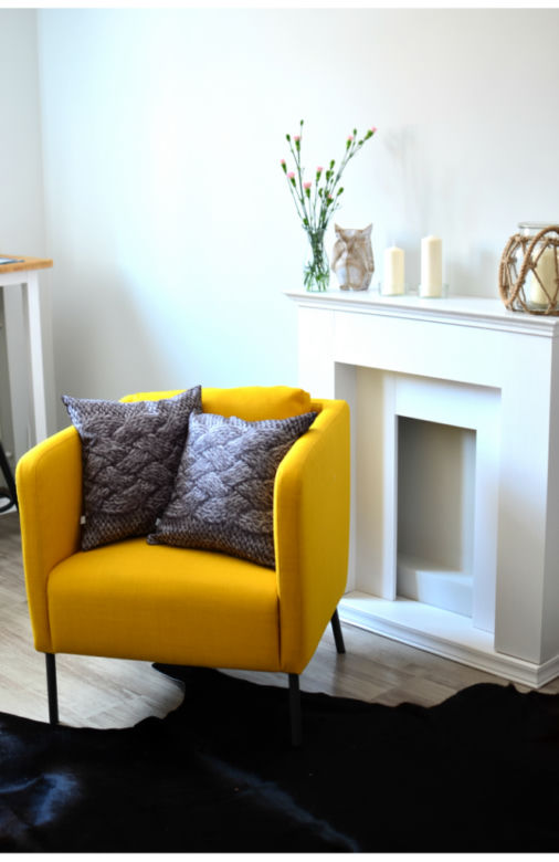 Dekoracyjna poduszka (źródło: www.designersko.pl)
