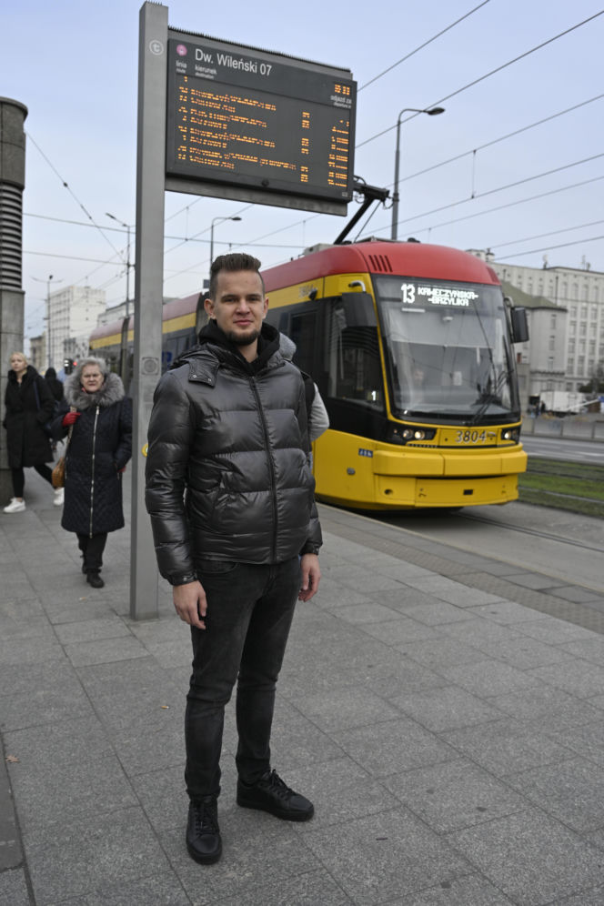 Koniec ze spaniem na siedzeniach w komunikacji miejskiej. Radni przegłosowali uchwałę