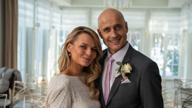 Na dobre i na złe odc. 988. Agata Woźnicka (Emilia Komarnicka), Rafał Konica (Robert Koszucki)