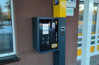 Łomża. Za parking przy szpitalu zapłacimy w automacie. Nowe zasady korzystania z parkingu od 9 lutego