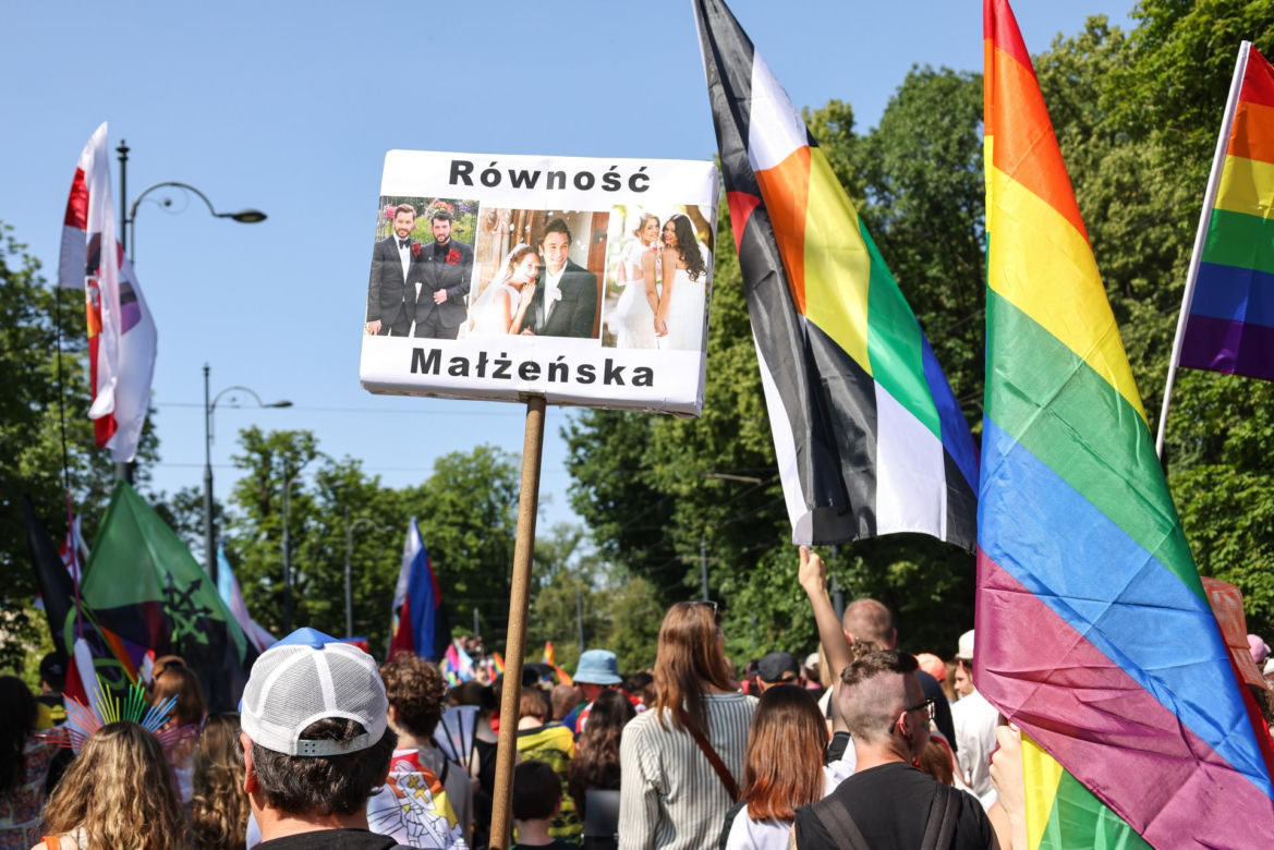 Parada Równości w Warszawie zablokowana. Szokujące sceny!