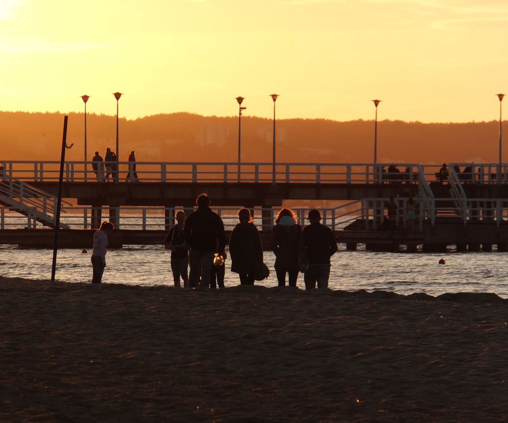 Czy trzeba nosić maseczki na plaży? Wyjaśniamy
