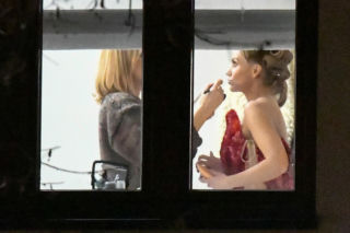 Agnieszka Kaczorowska w wałkach na głowie. Tak szykowała się na ramówkę TVP