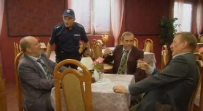 RANCZO 7 sezon, odc. 80. Wargacz (Sławomir Orzechowski), Myćko (Tomasz Sapryk), Solejuk (Sylwester Maciejewski), policjant Stasiek (Arkadiusz Nader)