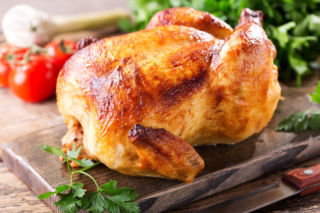 Kurczak nadziewany po polsku Magdy Gessler – tradycyjny przepis, który zawsze robi wrażenie