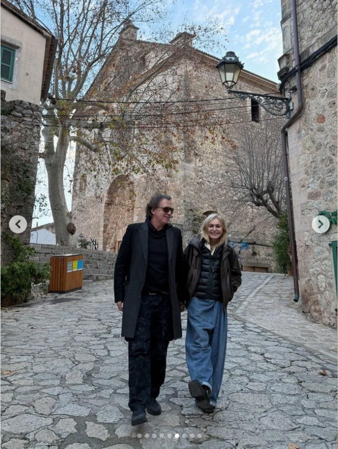 Tak nie wygląda przeciętna 69-latka! Olejnik zachwyca formą w mini