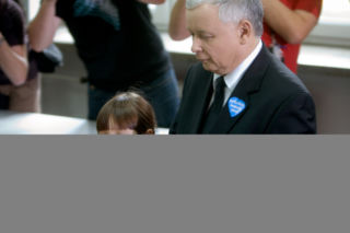 Jarosław Kaczyński głosuje w II turze