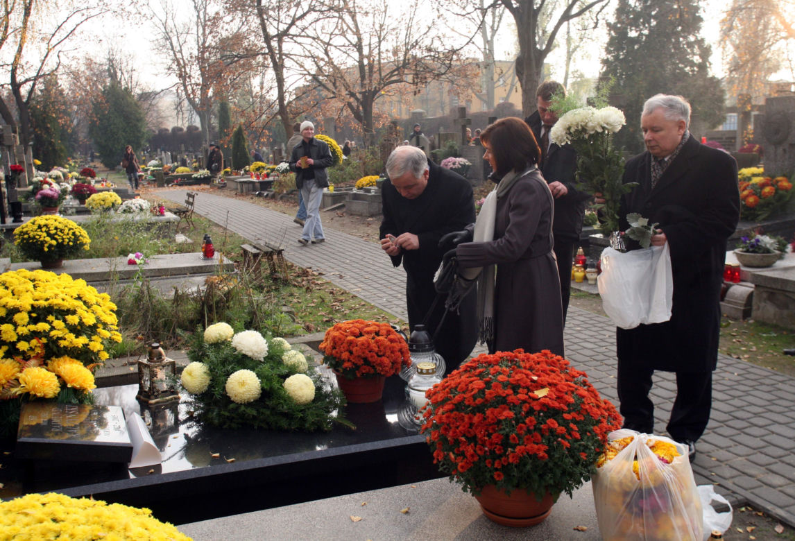 Ojciec Kaczyńskich zmarł 15 lat temu. Co  mówił o synach? 