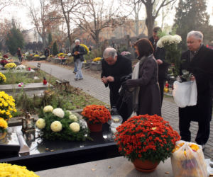 Ojciec Kaczyńskich zmarł 15 lat temu. Co  mówił o synach? 