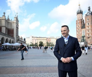 Walka z najmem na doby. Gibała wytacza wyborcze działa