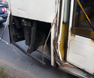 Zderzenie dwóch pojazdów MZK w Toruniu