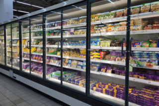 Hakerzy zaatakowali... lodówki. Straty marketów idą w miliony