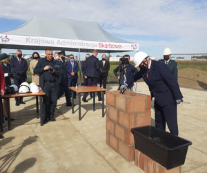Uroczystość wmurowania kamienia węgielnego pod budowę Oddziału Celnego w Przemyślu 