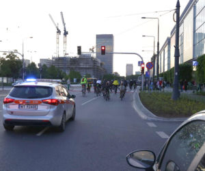 Masa Krytyczna przejechała ulicami Warszawy. Gigantyczne korki w trzech dzielnicach [GALERIA]
