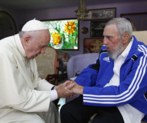 Fidel Castro nie żyje.