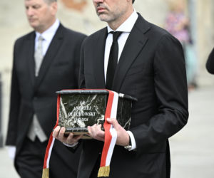 Grób Andrzeja Olechowskiego
