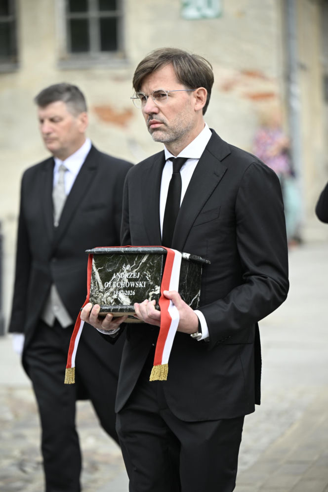 Grób Andrzeja Olechowskiego