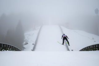 PŚ w skokach kobiet: Eirin Maria Kvandal znów triumfuje w Vikersund. Jakie warunki sprzyjały Norweżce?