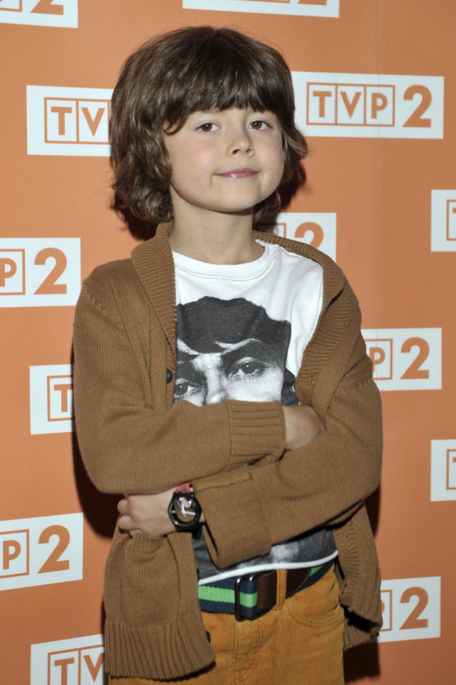 Mateusz Pawłowski jest dziś nie do poznania. Tak zmienił się Kacperek z serialu "Rodzinka.pl"