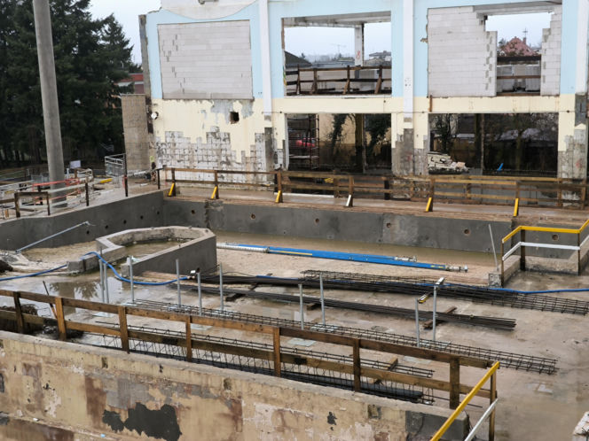 Modernizacja pływalni Akwawit w Lesznie