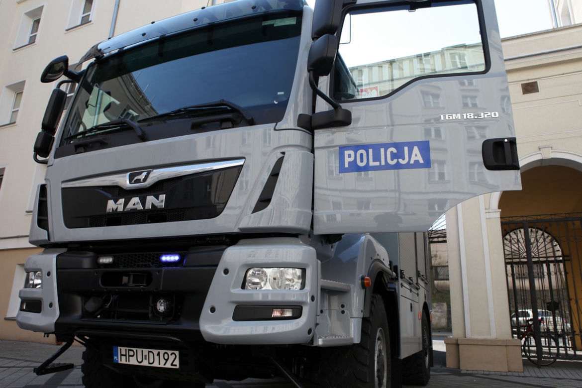 Nowe pojazdy policji