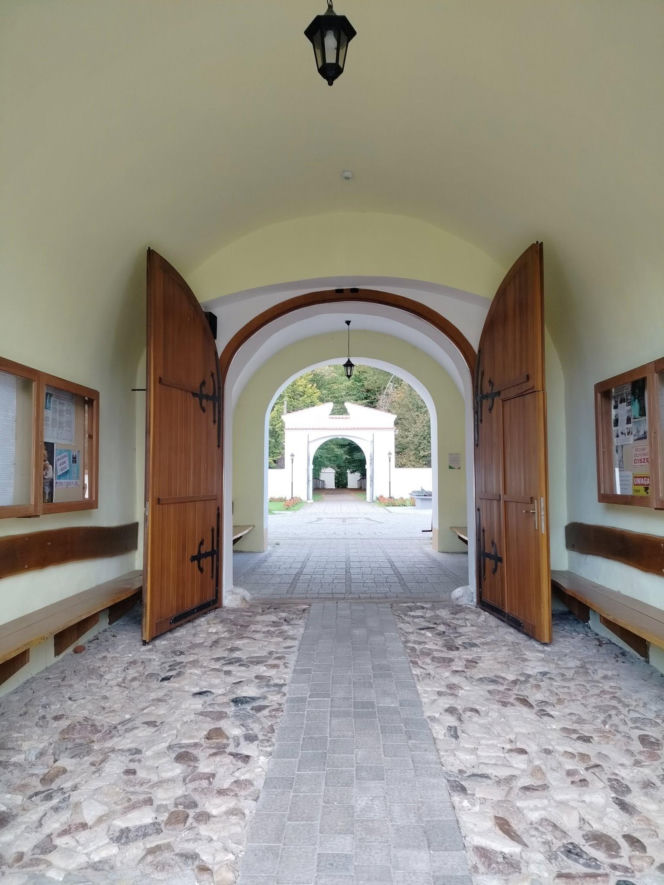 Pustelnia Złotego Lasu w Rytwianach