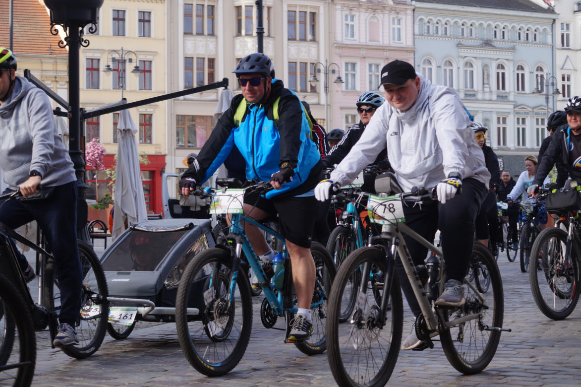 Bydgoszczanie na rowerach rozpoczęli nowy sezon turystyczny! Chętnych nie brakowało [ZDJĘCIA]