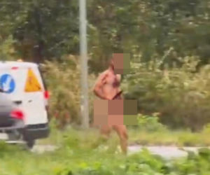 Nagi mężczyzna z maczetą biegał po ulicy! Policjanci użyli paralizatora