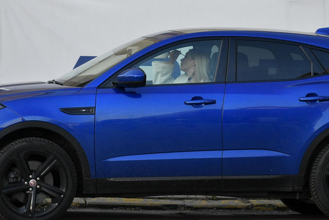 Basia Kurdej-Szatan w aucie robi się na bóstwo